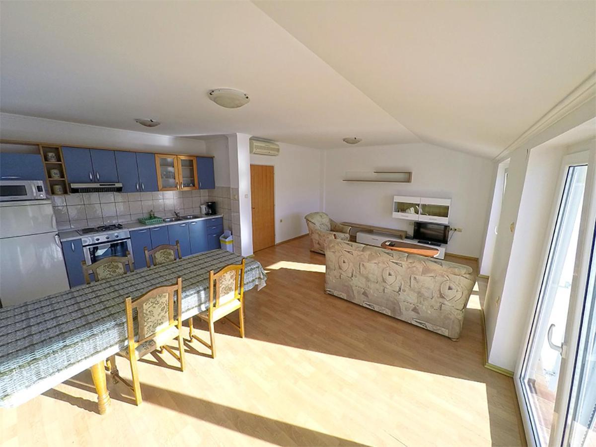 Apartments Piculjan Lopar Exterior photo