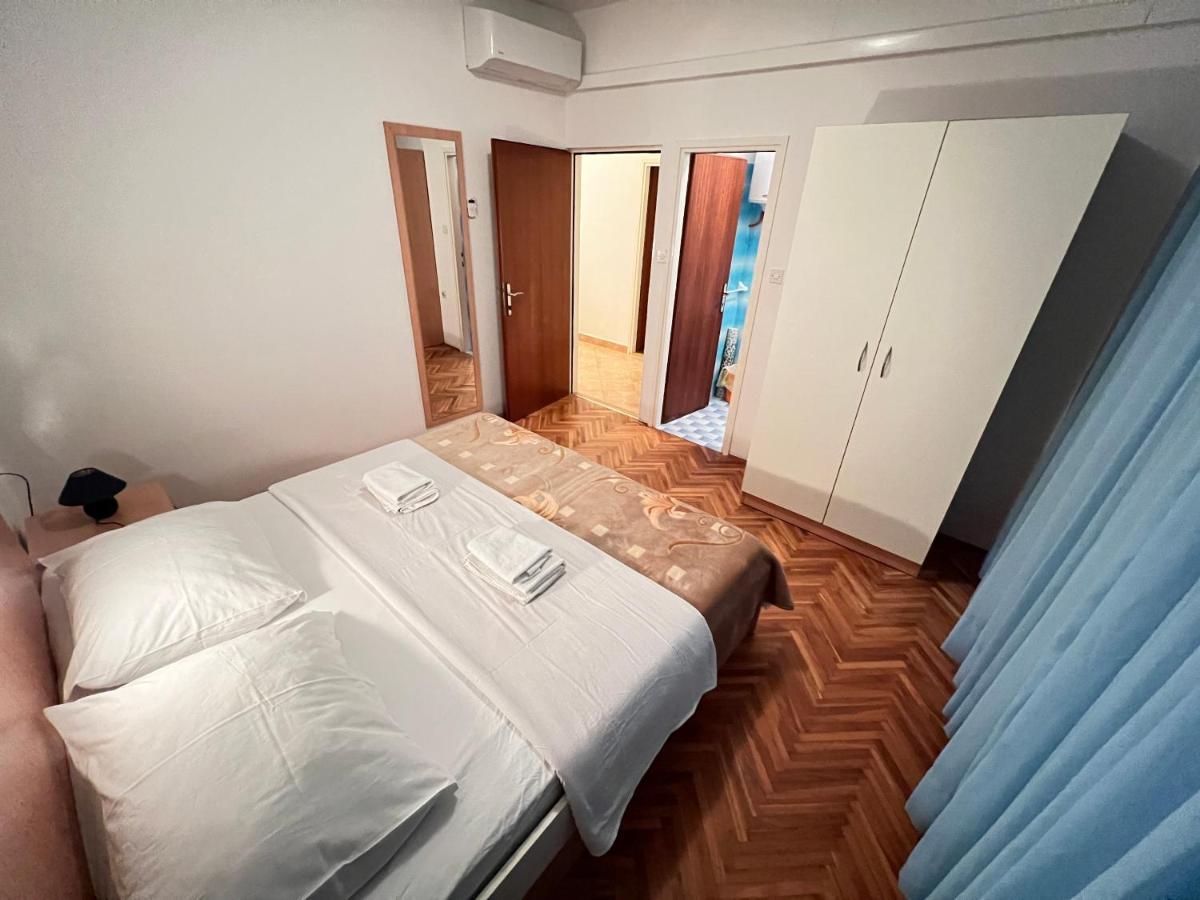 Apartments Piculjan Lopar Exterior photo