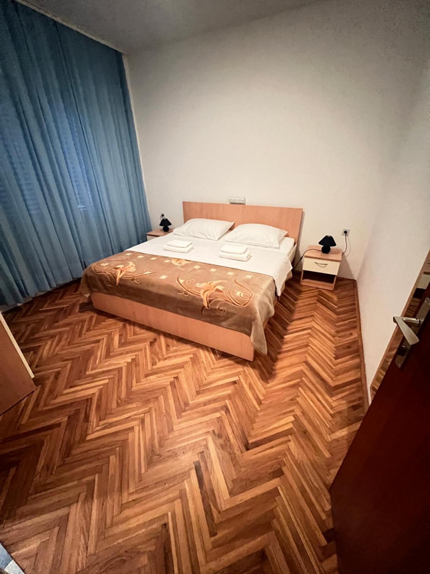 Apartments Piculjan Lopar Exterior photo